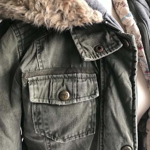 Buffalo David Bitton Outerwear Green Belted Jacket Faux Fur Hood Size M - Picture 11 of 12